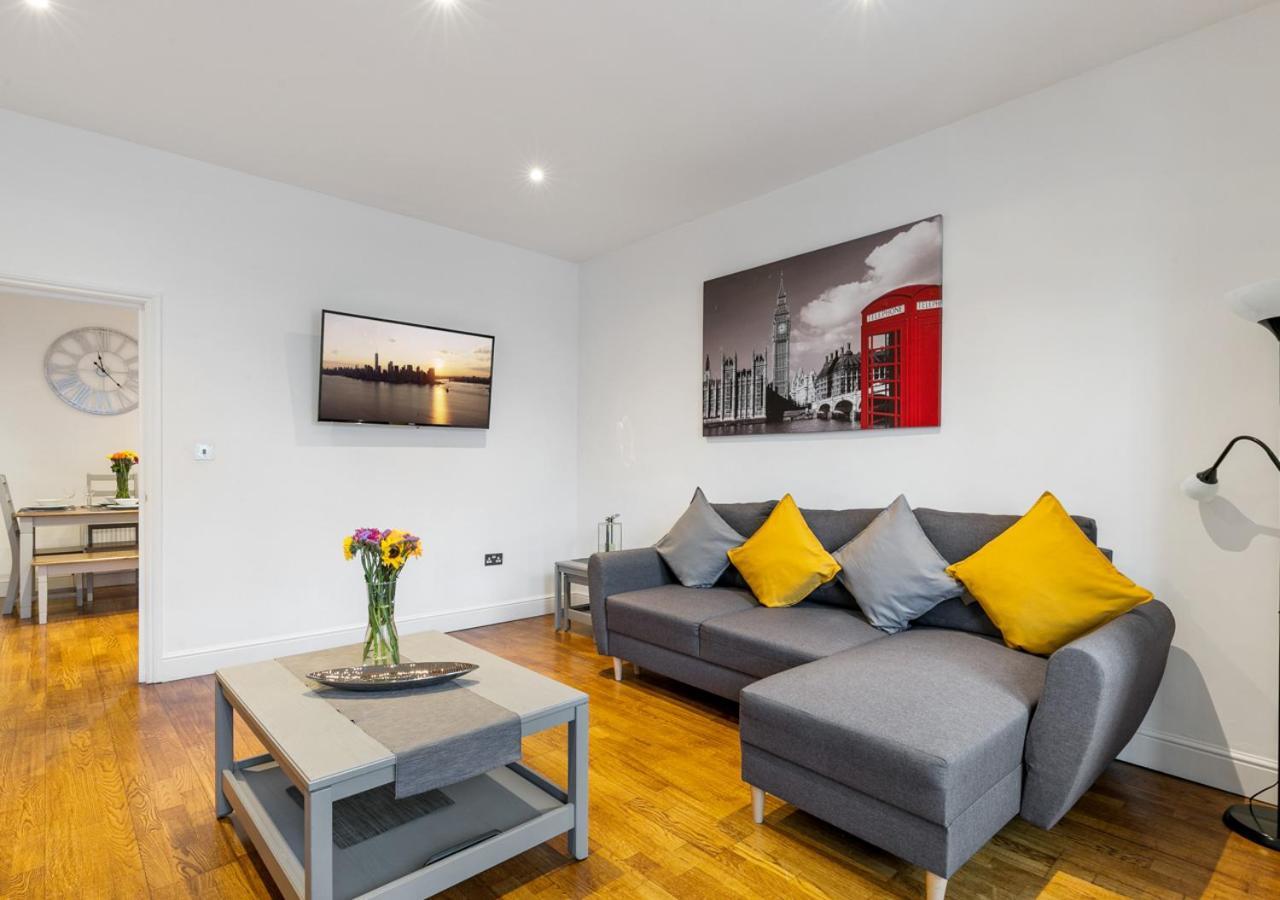 Two Bed Flat In Bush Hill Park Apartman Enfield Kültér fotó