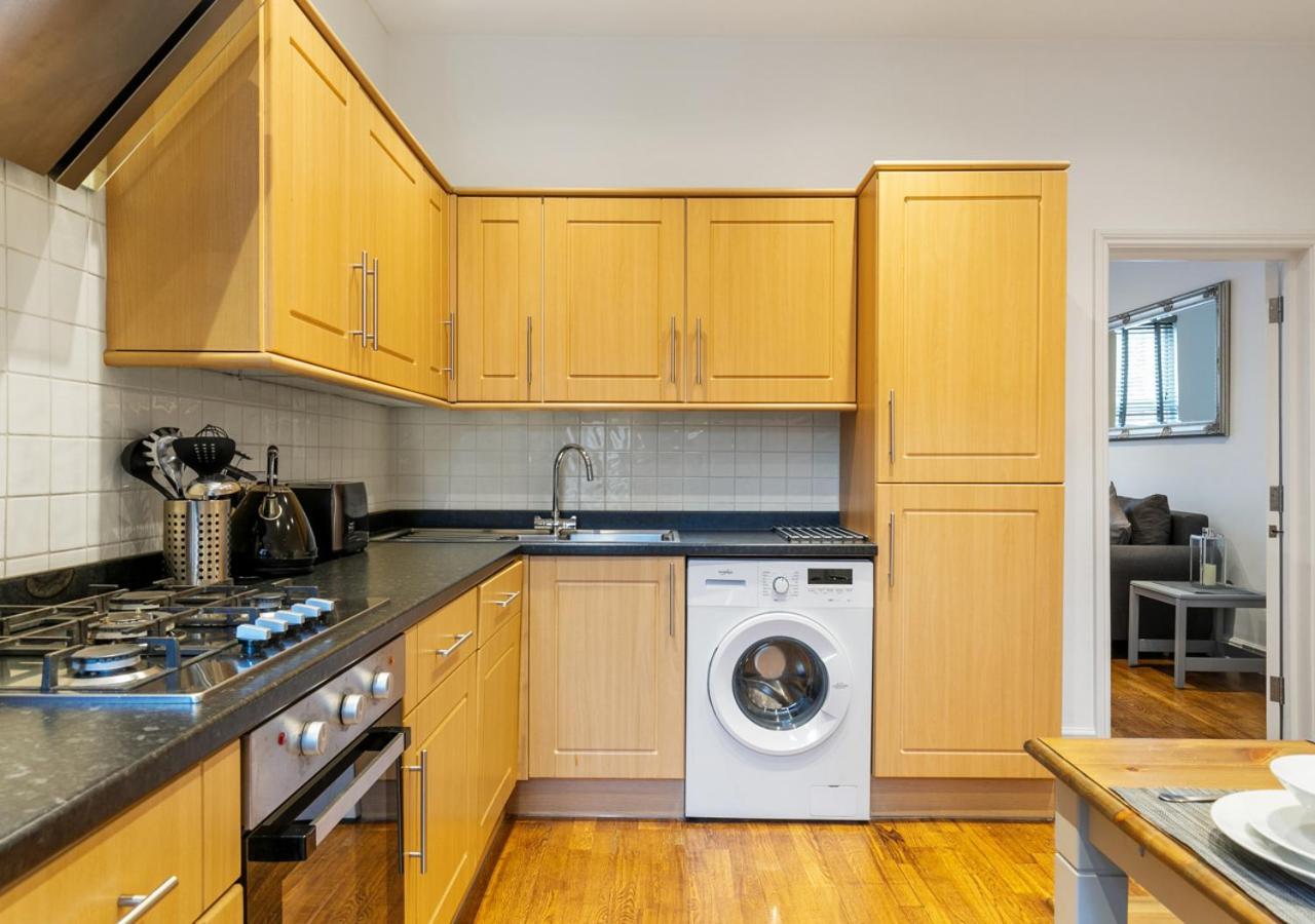 Two Bed Flat In Bush Hill Park Apartman Enfield Kültér fotó