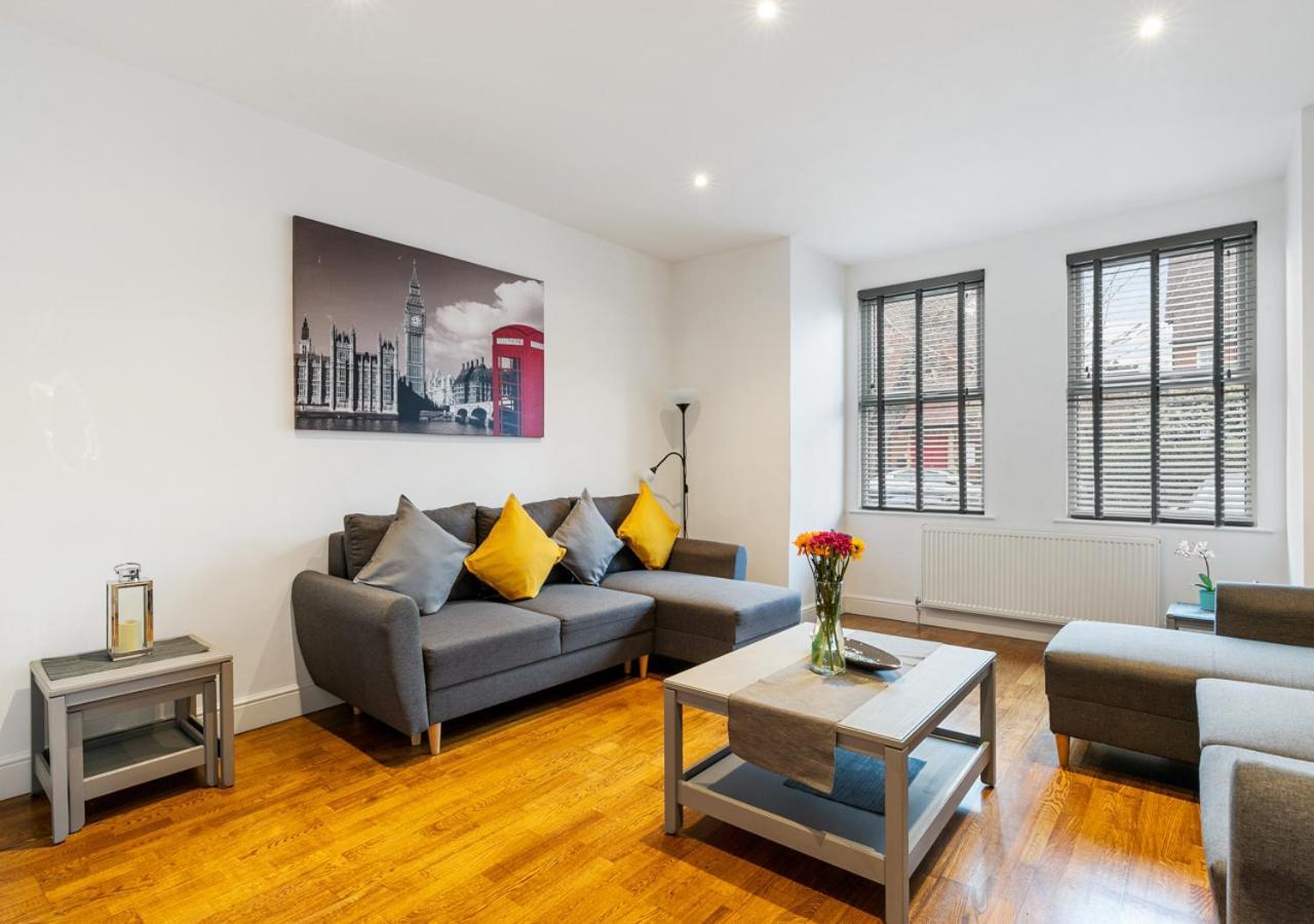 Two Bed Flat In Bush Hill Park Apartman Enfield Kültér fotó