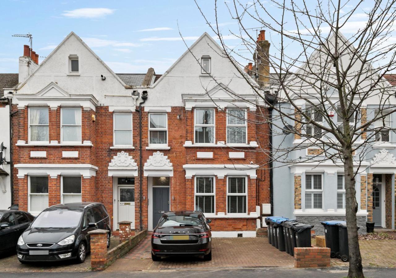 Two Bed Flat In Bush Hill Park Apartman Enfield Kültér fotó