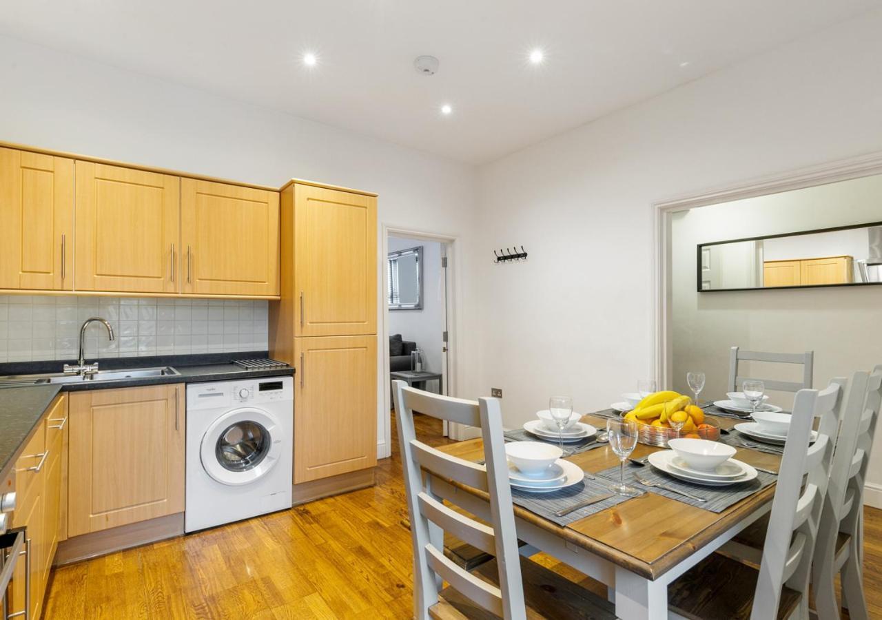 Two Bed Flat In Bush Hill Park Apartman Enfield Kültér fotó