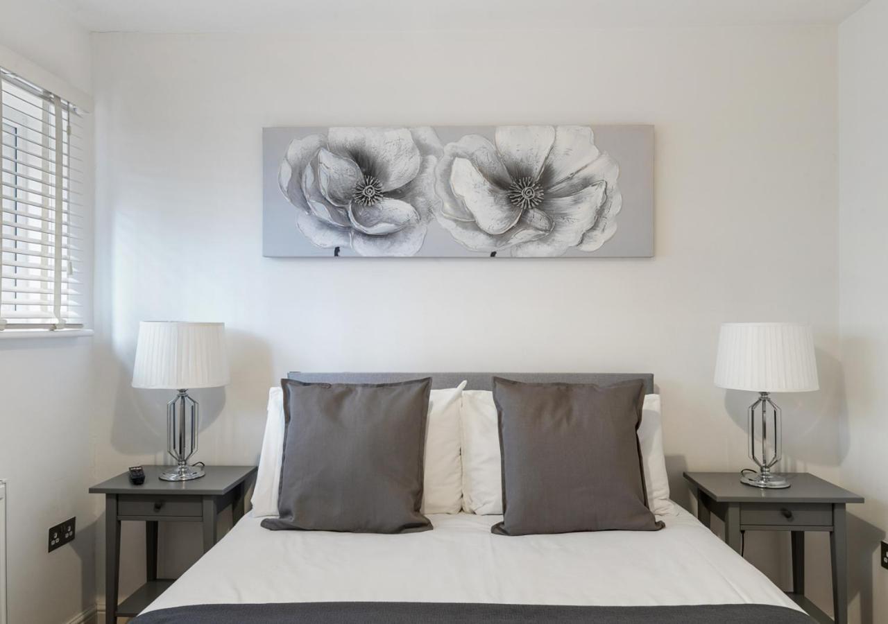 Two Bed Flat In Bush Hill Park Apartman Enfield Kültér fotó